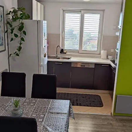 Ara Pensjonat Makarska